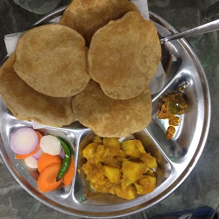 Hotel Maurya Vihar Bodhgaya Bagian luar foto