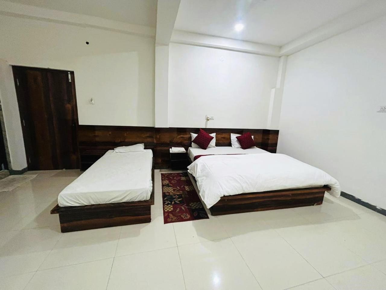 Hotel Maurya Vihar Bodhgaya Bagian luar foto