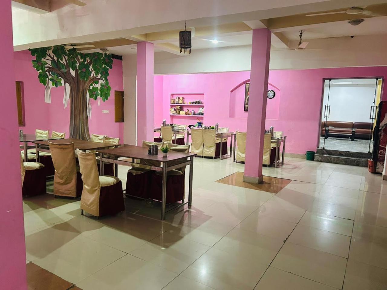 Hotel Maurya Vihar Bodhgaya Bagian luar foto