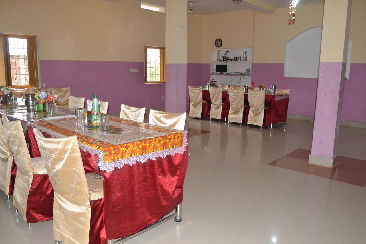 Hotel Maurya Vihar Bodhgaya Bagian luar foto
